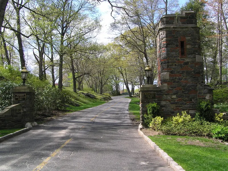 The main entrance to Winged Foot Golf Club in Mamaroneck, New York